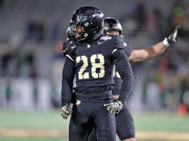 Army transfer CB, Donavon Platt commits to Virginia